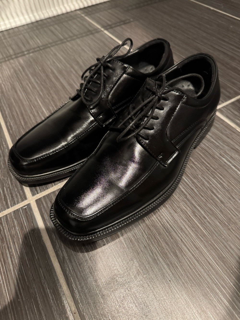 Men's Black Dress Shoes - 8M